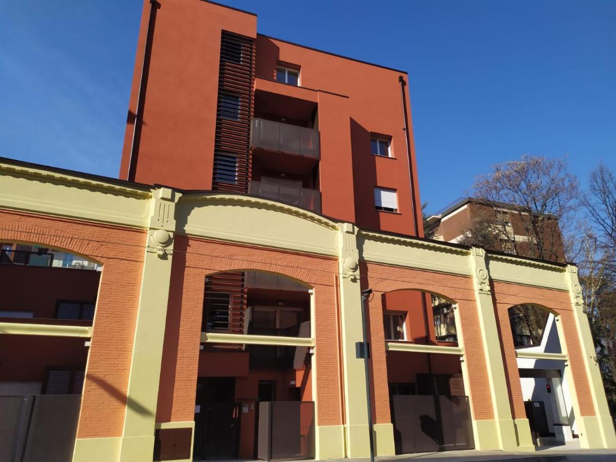 Smart House S.Orsola - Garage & Garden Apartment Bologna Bagian luar foto