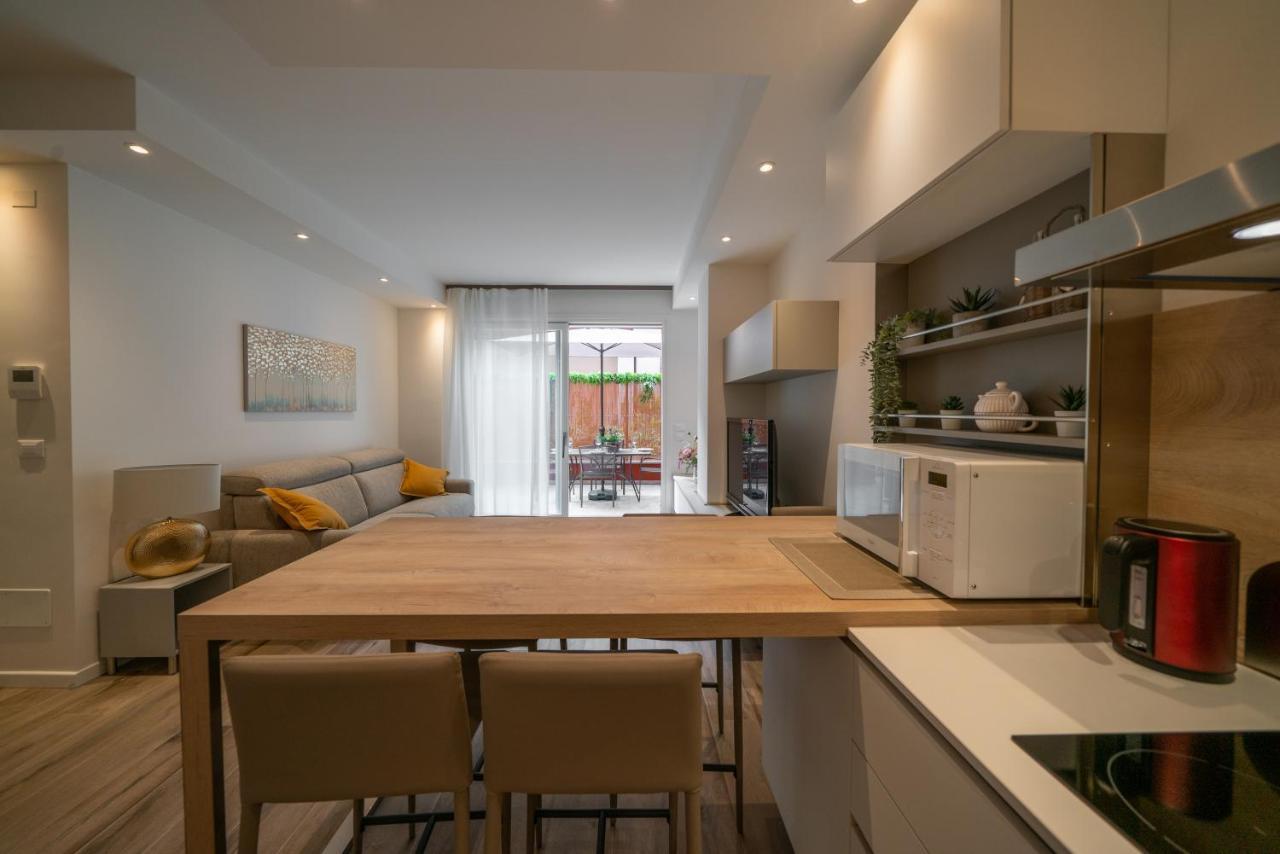 Smart House S.Orsola - Garage & Garden Apartment Bologna Bagian luar foto