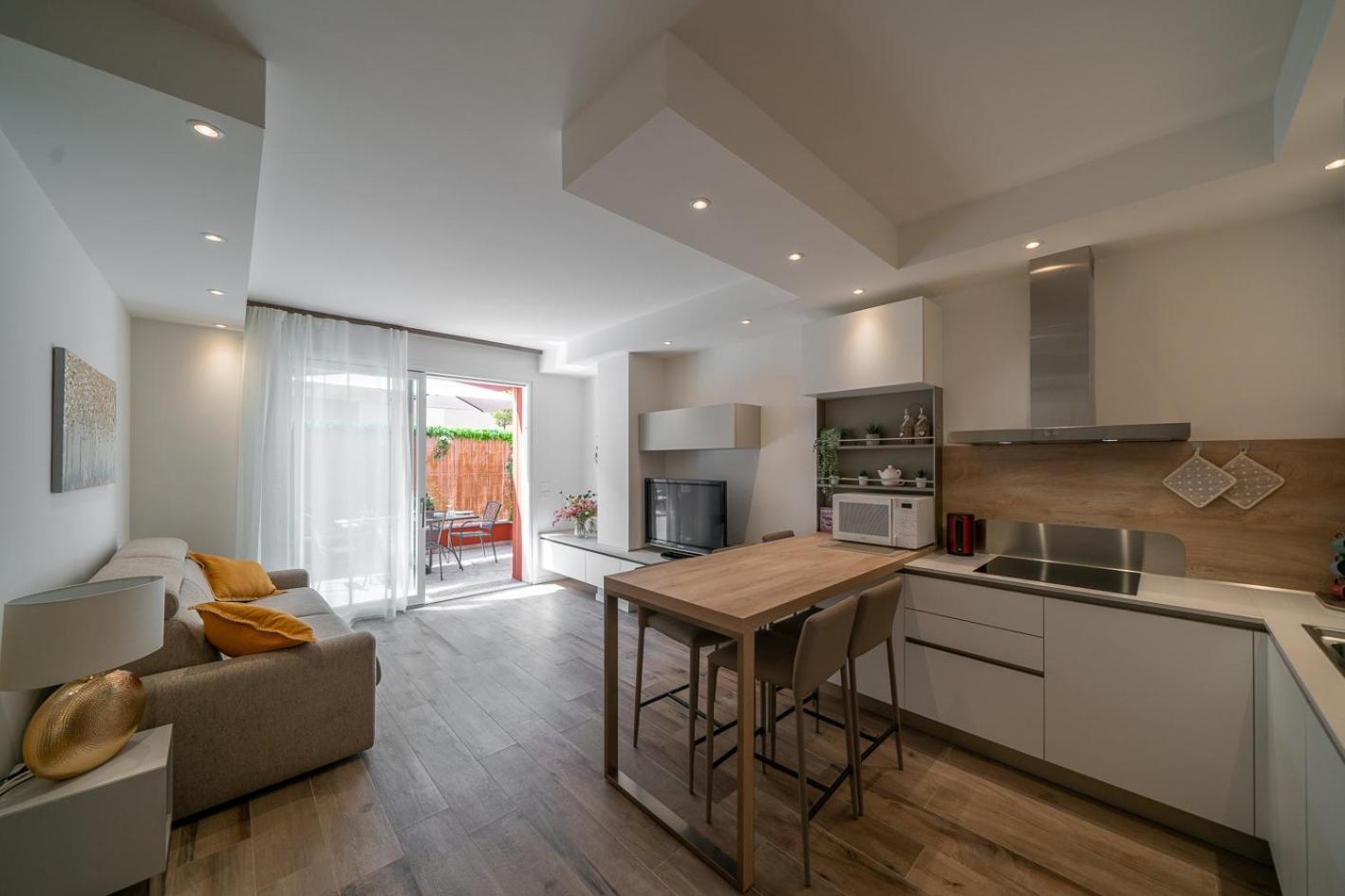 Smart House S.Orsola - Garage & Garden Apartment Bologna Bagian luar foto