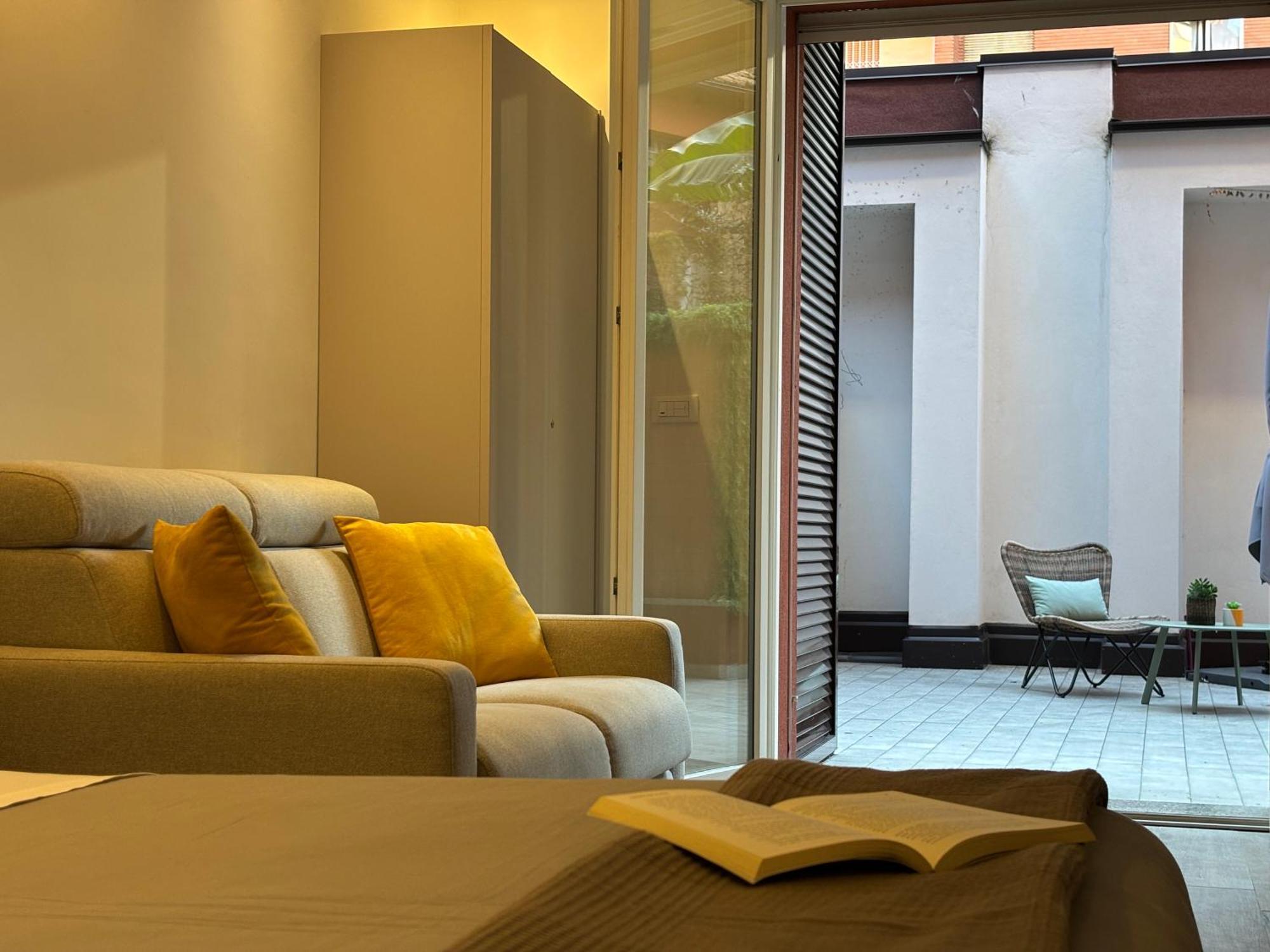 Smart House S.Orsola - Garage & Garden Apartment Bologna Bagian luar foto